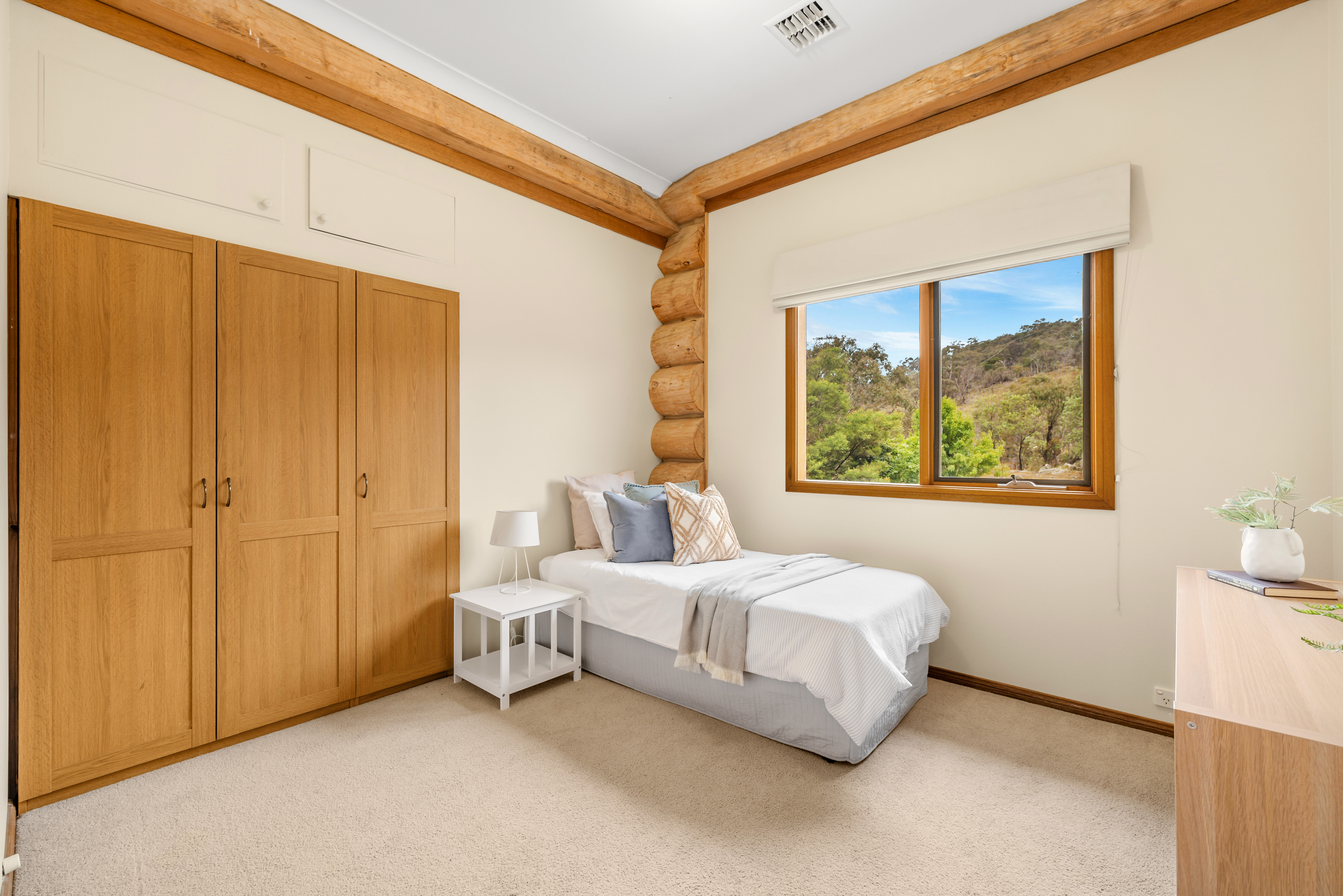 Ward Estate Agents 25